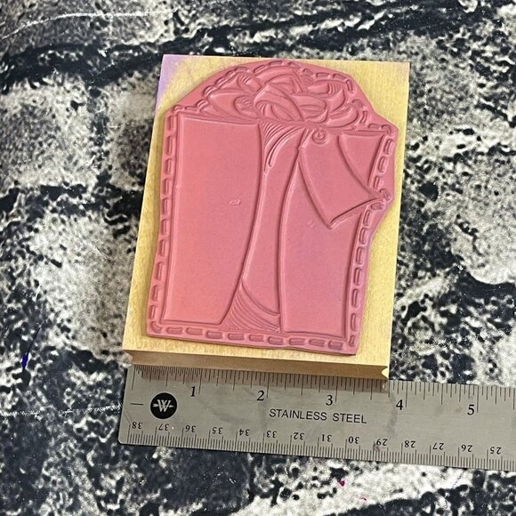 The Stamp Pad Co. & Hampton Art Large Gift Box Lid Ribbon Rubber Stamp - Picture 7 of 8